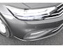 Volkswagen Passat Variant 1.6 TDI 120PK DSG Comfort Business Trekhaak Keyless Navigatie Adaptive Cruise