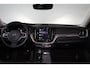 Volvo XC60 T6 Recharge AWD Plus Dark - Panorama/schuifdak - IntelliSafe Assist & Surround - Harman/Kardon audio - Parkeercamera achter - Adaptieve LED koplampen - Verwarmde voorstoelen, stuur & achterbank - Parkeersensoren voor & achter - Elektr. bedienb. voorstoelen met geheugen - Draadloze tel. lader - Standkachel - Extra getint glas - 19' LMV