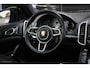 Porsche Cayenne 3.0 S E-Hybrid | Dealer Onderhouden | Sport Chrono | Panoramadak | PASM | BOSE