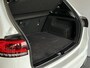 Mercedes-Benz B-klasse 180 Business Solution AMG | NAVIGATIE | PANORAMADAK | PARKEERSENSOREN RONDOM | ACHTERUITRIJCAMERA | STOELVERWARMING | STOELGEHEUGEN