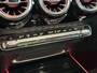 Mercedes-Benz B-klasse 180 Business Solution AMG | NAVIGATIE | PANORAMADAK | PARKEERSENSOREN RONDOM | ACHTERUITRIJCAMERA | STOELVERWARMING | STOELGEHEUGEN