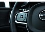 Volvo V60 T6 Plug-in hybrid AWD Plus Dark | Semi elektrische trekhaak | Verwarmbare voorstoelen en stuurwiel | Premium audio by Harman Kardon | 360" camera | Voorstoelen met geheugenfunctie |