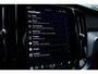 Volvo V60 T6 Plug-in hybrid AWD Plus Dark | Semi elektrische trekhaak | Verwarmbare voorstoelen en stuurwiel | Premium audio by Harman Kardon | 360" camera | Voorstoelen met geheugenfunctie |