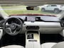 Mazda CX-60 2.5 e-SkyActiv PHEV Takumi NL-Auto, 1e Eig. Dealer onderh., Trekhaak, Navigatie, Apple Carplay/ Android Auto, Panorma dak, Leer, Stoel verwarm., Stoel ventilatie, Meest Volle uitvoering!