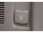 Toyota Land Cruiser 7 pers. 2.8 D-4D Professional | Panoramadak | Trekhaak | Treeplanken | Stoel-/achterbankverwarming | Stoelventilatie | Leder | Dodehoek detectie | JBL