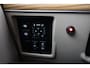 Toyota Land Cruiser 7 pers. 2.8 D-4D Professional | Panoramadak | Trekhaak | Treeplanken | Stoel-/achterbankverwarming | Stoelventilatie | Leder | Dodehoek detectie | JBL
