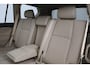 Toyota Land Cruiser 7 pers. 2.8 D-4D Professional | Panoramadak | Trekhaak | Treeplanken | Stoel-/achterbankverwarming | Stoelventilatie | Leder | Dodehoek detectie | JBL
