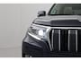 Toyota Land Cruiser 7 pers. 2.8 D-4D Professional | Panoramadak | Trekhaak | Treeplanken | Stoel-/achterbankverwarming | Stoelventilatie | Leder | Dodehoek detectie | JBL