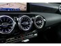 Mercedes-Benz A-klasse A 250e Automaat AMG Line | Nightpakket | Panoramadak | LED | Keyless-Go | Sfeerverlichting | Stoelverwarming | Parktronic met camera | Spiegelpakket