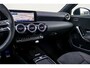 Mercedes-Benz A-klasse A 250e Automaat AMG Line | Nightpakket | Panoramadak | LED | Keyless-Go | Sfeerverlichting | Stoelverwarming | Parktronic met camera | Spiegelpakket