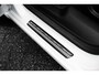 Renault Twingo Z.E. URBAN NIGHT X R 80 PK 22 KW batterij | Metallic wit | Camera achter | NAVI | Apple car play | 4 seizoensbanden | LM Velgen | | incl. Bovag rijklaarpakket met 12 maanden garantie |