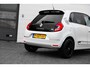 Renault Twingo Z.E. URBAN NIGHT X R 80 PK 22 KW batterij | Metallic wit | Camera achter | NAVI | Apple car play | 4 seizoensbanden | LM Velgen | | incl. Bovag rijklaarpakket met 12 maanden garantie |