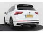Volkswagen Tiguan 1.4 TSI eHybrid R-Line Business+ | Uitklap Trekhaak | Dealer Ond. | 360 Camera | Head-Up | Digital Cockpit |