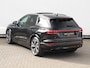 Audi SQ6 e-tron SQ6 quattro 100 kWh | Luchtvering | Pano | Leder bekleding met diamond stitching | Verwarmbare stoelen v+a | HUD | Stuurverwaming | 360° camera | B&O | Voorstoelen met massagefunctie |