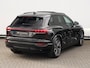 Audi SQ6 e-tron SQ6 quattro 100 kWh | Luchtvering | Pano | Leder bekleding met diamond stitching | Verwarmbare stoelen v+a | HUD | Stuurverwaming | 360° camera | B&O | Voorstoelen met massagefunctie |