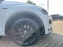 Volkswagen T-Roc 1.5 TSI 150pk DSG R-Line / Zwart Dak / 19" Suzuka / Virtual Cockpit / Stoelverwarming / LED / Trekhaak / Camera / Keyless / Alarm / Sport Comfort Stoelen / Dode Hoek