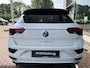 Volkswagen T-Roc 1.5 TSI 150pk DSG R-Line / Zwart Dak / 19" Suzuka / Virtual Cockpit / Stoelverwarming / LED / Trekhaak / Camera / Keyless / Alarm / Sport Comfort Stoelen / Dode Hoek