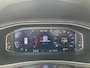 Volkswagen T-Roc 1.5 TSI 150pk DSG R-Line / Zwart Dak / 19" Suzuka / Virtual Cockpit / Stoelverwarming / LED / Trekhaak / Camera / Keyless / Alarm / Sport Comfort Stoelen / Dode Hoek