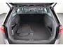 Volkswagen Passat Variant 1.4 TSI PHEV GTE Business 218 pk Automaat (DSG) | Trekhaak | Panoramadak | Parkeersensoren (Park assist) | Achteruitrijcamera | Adaptieve cruise control | Stoelverwarming |