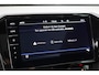 Volkswagen Passat Variant 1.4 TSI PHEV GTE Business 218 pk Automaat (DSG) | Trekhaak | Panoramadak | Parkeersensoren (Park assist) | Achteruitrijcamera | Adaptieve cruise control | Stoelverwarming |