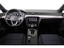 Volkswagen Passat Variant 1.4 TSI PHEV GTE Business 218 pk Automaat (DSG) | Trekhaak | Panoramadak | Parkeersensoren (Park assist) | Achteruitrijcamera | Adaptieve cruise control | Stoelverwarming |