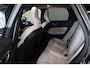 Volvo XC60 T5 Inscription - Panorama/schuifdaK - IntelliSafe Assist & Surround - Parkeercamera achter - Verwarmde voorstoelen - Parkeersensoren voor & achter - Elektr. bedienb. bestuurdersstoel met geheugen - Extra getint glas - 19' LMV