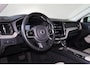 Volvo XC60 T5 Inscription - Panorama/schuifdaK - IntelliSafe Assist & Surround - Parkeercamera achter - Verwarmde voorstoelen - Parkeersensoren voor & achter - Elektr. bedienb. bestuurdersstoel met geheugen - Extra getint glas - 19' LMV