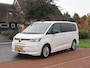 Volkswagen Multivan 1.4 eHybrid L2H1 Life | 7-persoons | Camera | Cruise Control | Apple Carplay | NL-Auto |