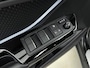 Toyota C-HR 2.0 Hybrid Business Plus | Dodehoek detectie | Navigatie | Stoelverwarming | Parkeersensoren | Clima | Stuurwiel verwarmbaar