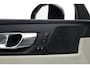 Volvo XC60 2.0 T6 Plug-in hybrid AWD Plus Dark | Pano | H&K | Keyless | 360Cam | Stoelvent. | Memory Seats
