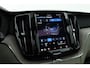 Volvo XC60 2.0 T6 Plug-in hybrid AWD Plus Dark | Pano | H&K | Keyless | 360Cam | Stoelvent. | Memory Seats