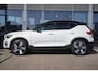 Volvo EX40 Single Motor Extended Range Ultra 82 kWh | Adaptieve Cruise + Pilot Assist | BLIS | Stoel + Stuurverwarming | Elektrisch Verstelbare Stoelen + Geheugen | Panoramadak Elektrisch | Harman/Kardon Audio | Google Services