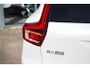 Volvo EX40 Single Motor Extended Range Ultra 82 kWh | Adaptieve Cruise + Pilot Assist | BLIS | Stoel + Stuurverwarming | Elektrisch Verstelbare Stoelen + Geheugen | Panoramadak Elektrisch | Harman/Kardon Audio | Google Services