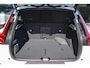 Volvo EX40 Single Motor Extended Range Ultra 82 kWh | Adaptieve Cruise + Pilot Assist | BLIS | Stoel + Stuurverwarming | Elektrisch Verstelbare Stoelen + Geheugen | Panoramadak Elektrisch | Harman/Kardon Audio | Google Services