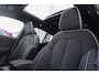 Volvo EX40 Single Motor Extended Range Ultra 82 kWh | Adaptieve Cruise + Pilot Assist | BLIS | Stoel + Stuurverwarming | Elektrisch Verstelbare Stoelen + Geheugen | Panoramadak Elektrisch | Harman/Kardon Audio | Google Services