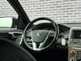 Volvo XC60 2.0 T6 FWD Summum | 306PK! | adaptieve cruise | Stand kachel | Stoelverwarming | DAB | Keyless entry/start | BLIS | Parkeersensoren V+A | Parkeercamera | Volvo on Call | Verwarmbare voorruit |Trekhaak |