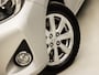 Toyota Yaris 1.5 Full Hybrid Sport Automaat (NAVIGATIE, CAMERA, CLIMATE, STUURWIELBEDIENING, CRUISE, BLUETOOTH, NIEUWE APK, NIEUWSTAAT)