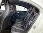 Mercedes-Benz A-klasse 180 BlueEFFICIENCY Business (STOELVERWARMING, LED, PARKEERSENSOREN, DEALER ONDERHOUDEN, SPORTSTOELEN)
