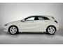 Mercedes-Benz A-klasse 180 BlueEFFICIENCY Business (STOELVERWARMING, LED, PARKEERSENSOREN, DEALER ONDERHOUDEN, SPORTSTOELEN)