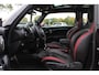 MINI John Cooper Works Mini 2.0 Chili / Panoramadak / JCW Stoelen / 18'' / Harman Kardon / Groot Navi. / Parkeerhulp V+A / Stoelverwarming / Cruise Control