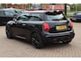 MINI John Cooper Works Mini 2.0 Chili / Panoramadak / JCW Stoelen / 18'' / Harman Kardon / Groot Navi. / Parkeerhulp V+A / Stoelverwarming / Cruise Control