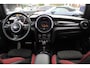 MINI John Cooper Works Mini 2.0 Chili / Panoramadak / JCW Stoelen / 18'' / Harman Kardon / Groot Navi. / Parkeerhulp V+A / Stoelverwarming / Cruise Control