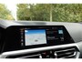 BMW 3-Serie Touring 320i High Executive M-SPORT | Pano | LED | CarPlay | Stoelverw. | Elektr. klep | Camera |