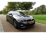 BMW 3-Serie Touring 320i High Executive M-SPORT | Pano | LED | CarPlay | Stoelverw. | Elektr. klep | Camera |