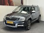 Skoda Yeti OUTDOOR 1.4 TSI GREENTECK AMBITION NAVIGATIE CRUISE CONROL CLIMATE CONTROL BLUETOOTH TELEFOON ACHTERUITRIJCAMERA TREKHAAK ZEER MOOI !! Brgl
