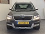 Skoda Yeti OUTDOOR 1.4 TSI GREENTECK AMBITION NAVIGATIE CRUISE CONROL CLIMATE CONTROL BLUETOOTH TELEFOON ACHTERUITRIJCAMERA TREKHAAK ZEER MOOI !! Brgl