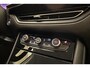 Opel Grandland 1.2 Turbo 130pk Automaat Ultimate | Navigatie | Alcantara bekleding | Elektrische achterklep | Stoel- en stuurverwarming | Climate control | Cruise control | Zwart dak