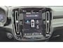 Volvo XC40 2.0 B3 Ultra Dark MY 2026 - 21” Wielen - Panorama dak - Lighting - I H/K Audio - 360 Cam - Alarm - Climate - Privacy Glass - R980 Interieur