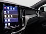 Volvo XC60 2.0 T6 Plug-in hybrid AWD Plus Black Edition 350PK Facelift, Trekhaak inklapbaar, Panoramadak, 22" velgen, Getint Glas, Nappa Leder, 360 Camera, Elek. stoelen, Stoelverwarming, Keyless, Dodehoek Detectie, LED koplampen