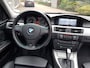 BMW 3-Serie 330i Aut M Pakket! Leder Navi Dak 19"